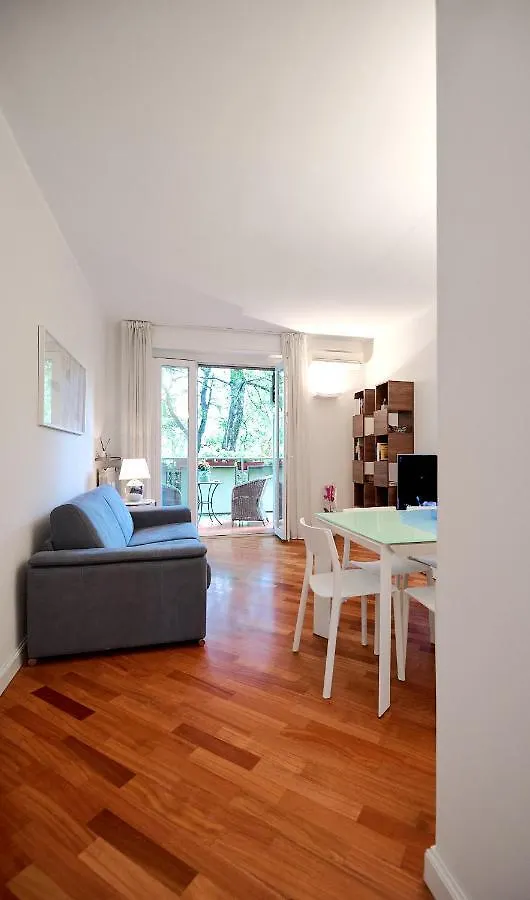 Mico Garden View Citylife Executive Apartment Milan